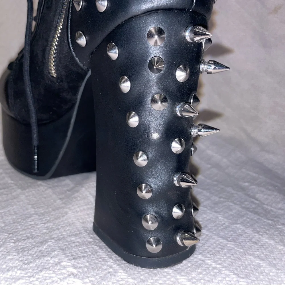 Demonia Charade-100 Spiked Ankle Boots with Bracelets - Picture 7 of 10